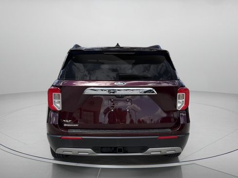 Used 2022 Ford Explorer XLT w/ Equipment Group 202A RWD image 4