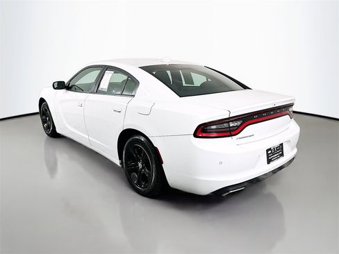 Used 2023 Dodge Charger SXT image 5