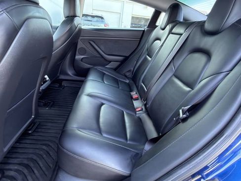 Used 2021 Tesla Model 3 Standard Range Plus image 21