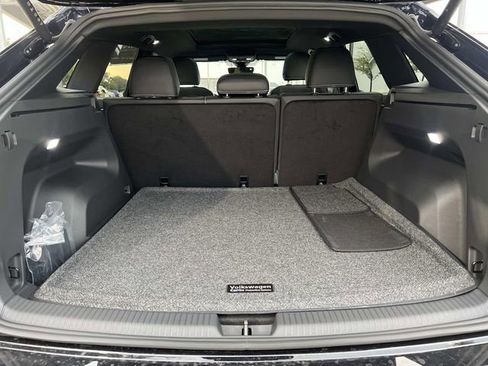 New 2026 Volkswagen Atlas Cross Sport SE FWD image 25