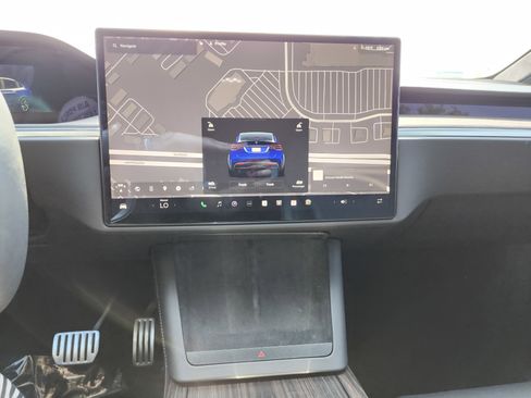 Used 2023 Tesla Model X AWD/4WD image 32