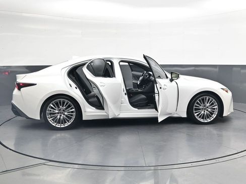 Used 2023 Lexus IS 300 w/ Premium Package RWD image 37