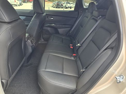 New 2025 Nissan Murano SL image 9