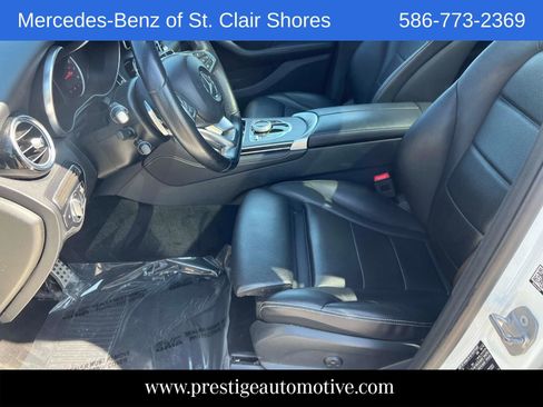 Used 2019 Mercedes-Benz GLC 300 4MATIC image 23