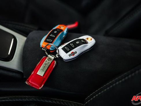 Used 2016 Porsche Cayman GT4 image 90