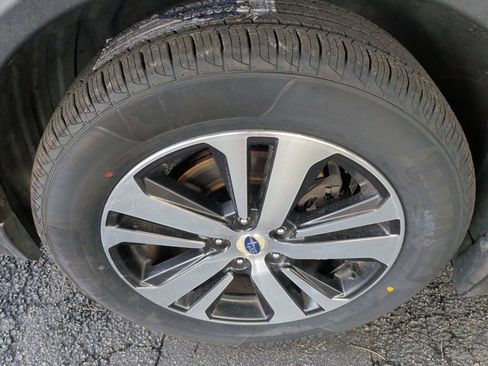 Used 2019 Subaru Outback 2.5i Limited AWD/4WD image 10