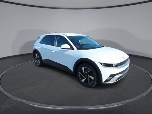 New 2026 Hyundai Ioniq 5 SEL image 2