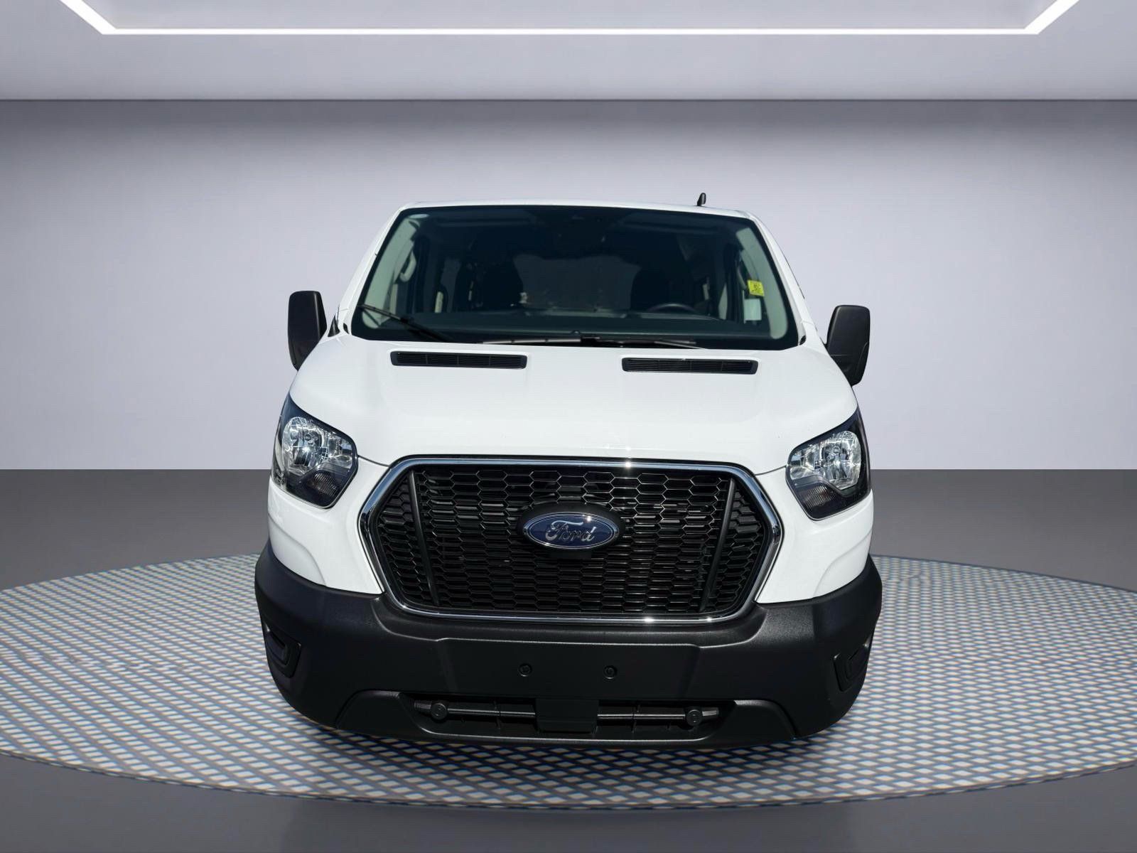 Used 2025 Ford Transit 250 Low Roof w/ Exterior Upgrade Package RWD image 9