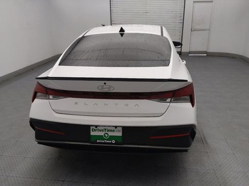 Used 2025 Hyundai Elantra Sport FWD image 7