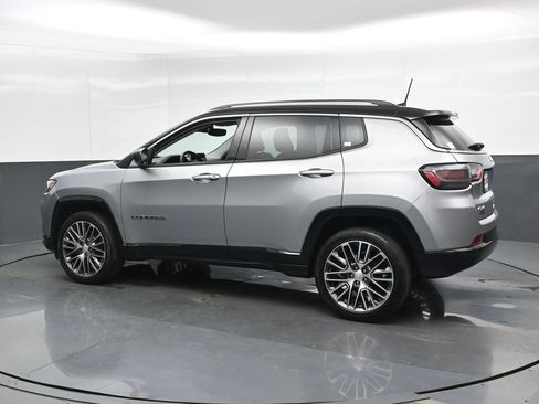 Used 2022 Jeep Compass Limited w/ Elite Group AWD/4WD image 10