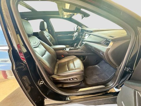 Used 2023 Cadillac XT5 Premium Luxury FWD image 31