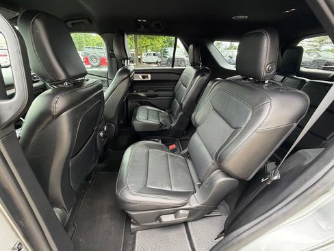 Used 2020 Ford Explorer Limited w/ Class III Trailer Tow Package AWD/4WD image 18