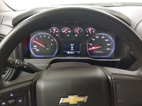 Used 2020 Chevrolet Silverado 1500 Custom w/ Custom Value Package image 18