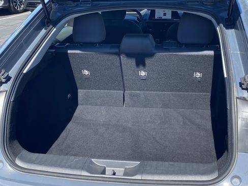 Used 2024 Toyota Prius LE image 12