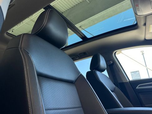 Used 2023 Volkswagen Atlas SE w/ Panoramic Sunroof Package FWD image 18