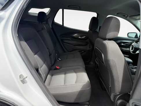 Used 2024 GMC Terrain SLE w/ Driver Convenience Package FWD image 18