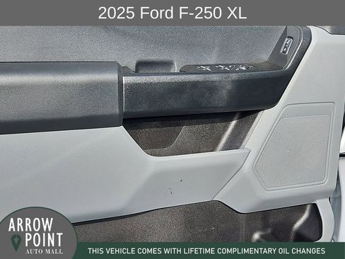 Used 2025 Ford F250 XL w/ XL Off-Road Package AWD/4WD image 21