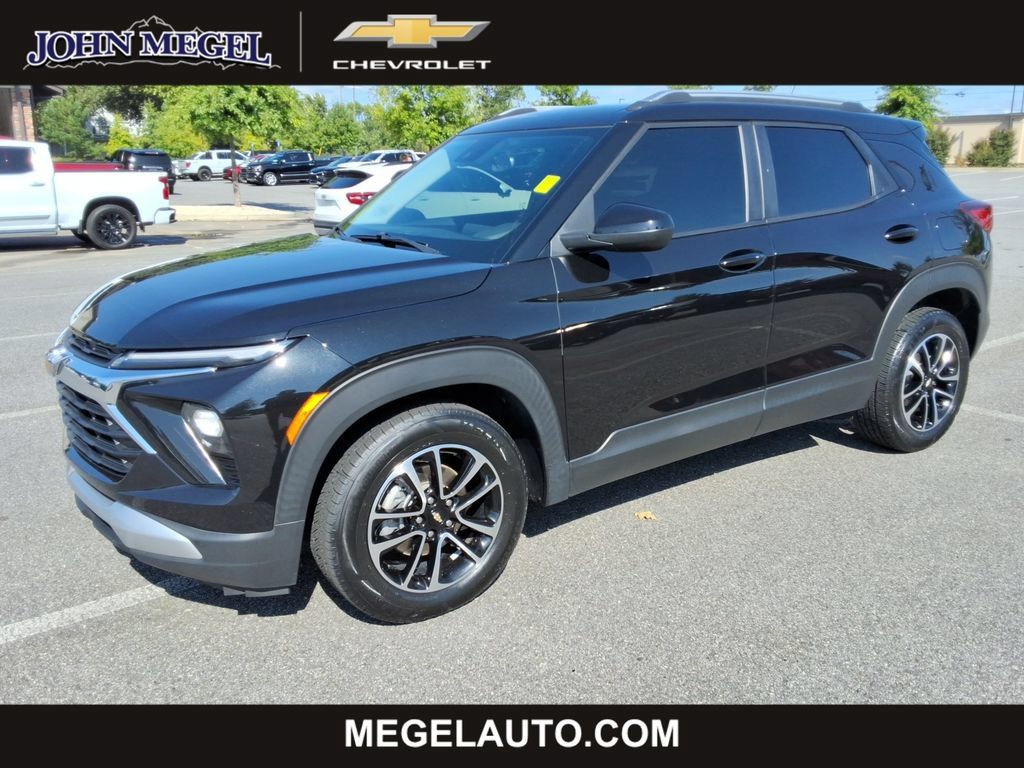Certified 2024 Chevrolet TrailBlazer LT w/ Convenience Package FWD image 1