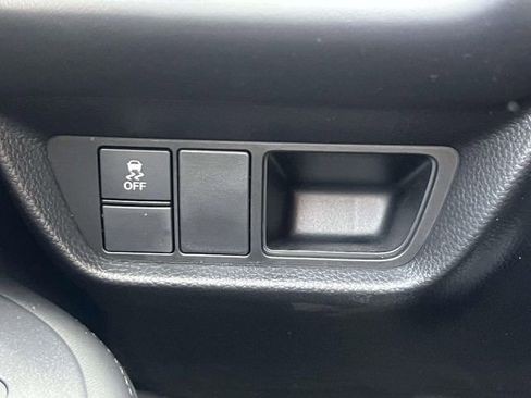 Used 2023 Honda HR-V LX image 17