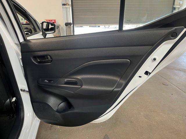 Used 2025 Nissan Versa S FWD image 15
