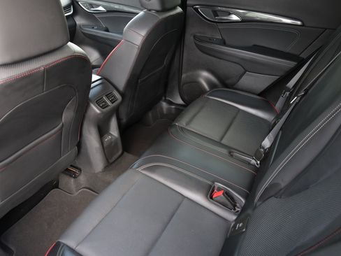 Used 2023 Buick Envision Essence w/ Sport Touring Package FWD image 23