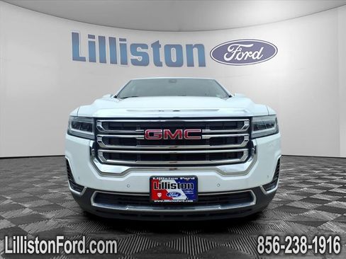 Used 2023 GMC Acadia SLE image 2