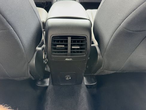 Certified 2020 Ford Escape SE FWD image 32
