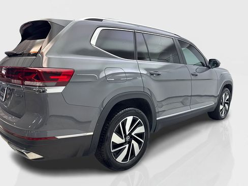 Used 2025 Volkswagen Atlas SEL AWD/4WD image 13