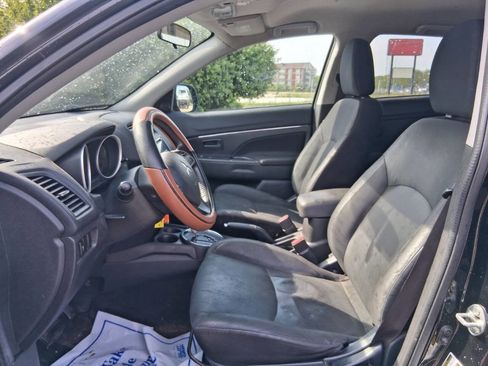 Used 2015 Mitsubishi Outlander Sport ES FWD image 9