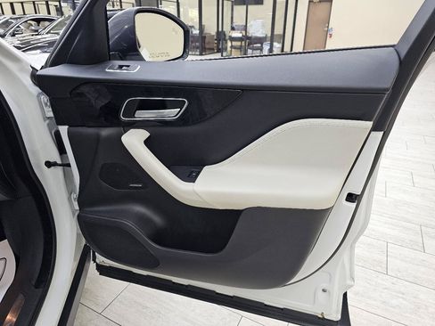 Used 2018 Jaguar F-PACE Prestige AWD/4WD image 40