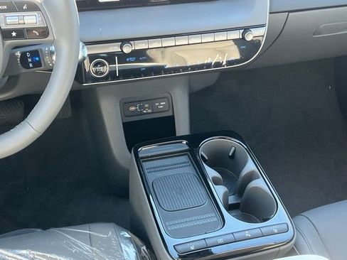 New 2026 Hyundai Ioniq 5 SEL AWD/4WD image 16