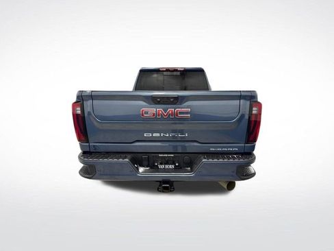 Used 2025 GMC Sierra 3500 Denali image 14