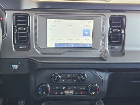 Used 2022 Ford Bronco Outer Banks image 22