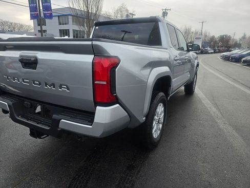 Used 2024 Toyota Tacoma SR5 image 16