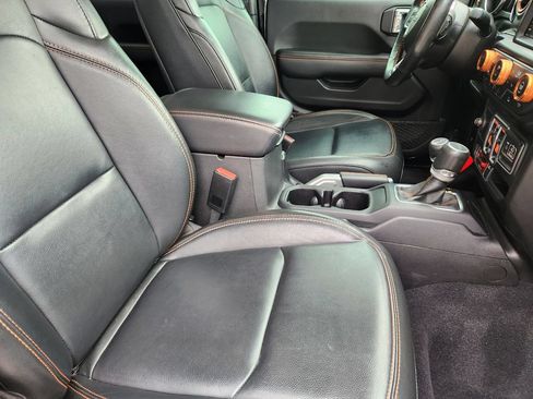Used 2022 Jeep Gladiator Mojave w/ Cold Weather Group AWD/4WD image 12