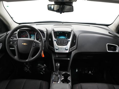 Used 2017 Chevrolet Equinox LS FWD image 13
