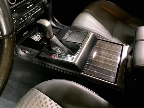 Used 2022 Lexus GX 460 Premium w/ Accessory Package image 16