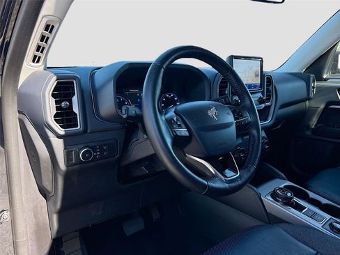 Used 2021 Ford Bronco Sport Outer Banks w/ Outer Banks Package (96D) image 10