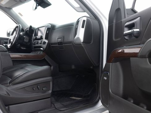 Used 2018 GMC Sierra 1500 SLT AWD/4WD image 35