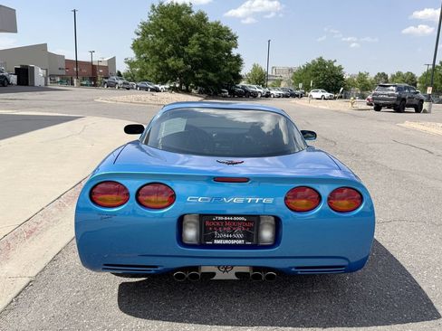 Used 1997 Chevrolet Corvette Coupe RWD image 8