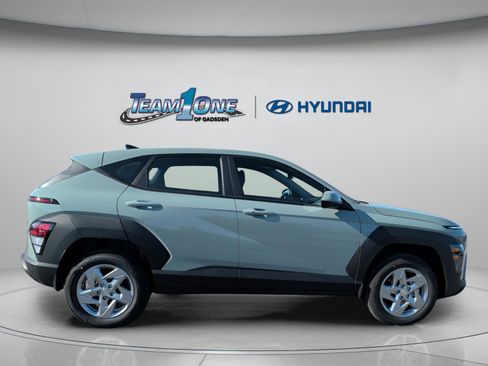 New 2026 Hyundai Kona SE image 9