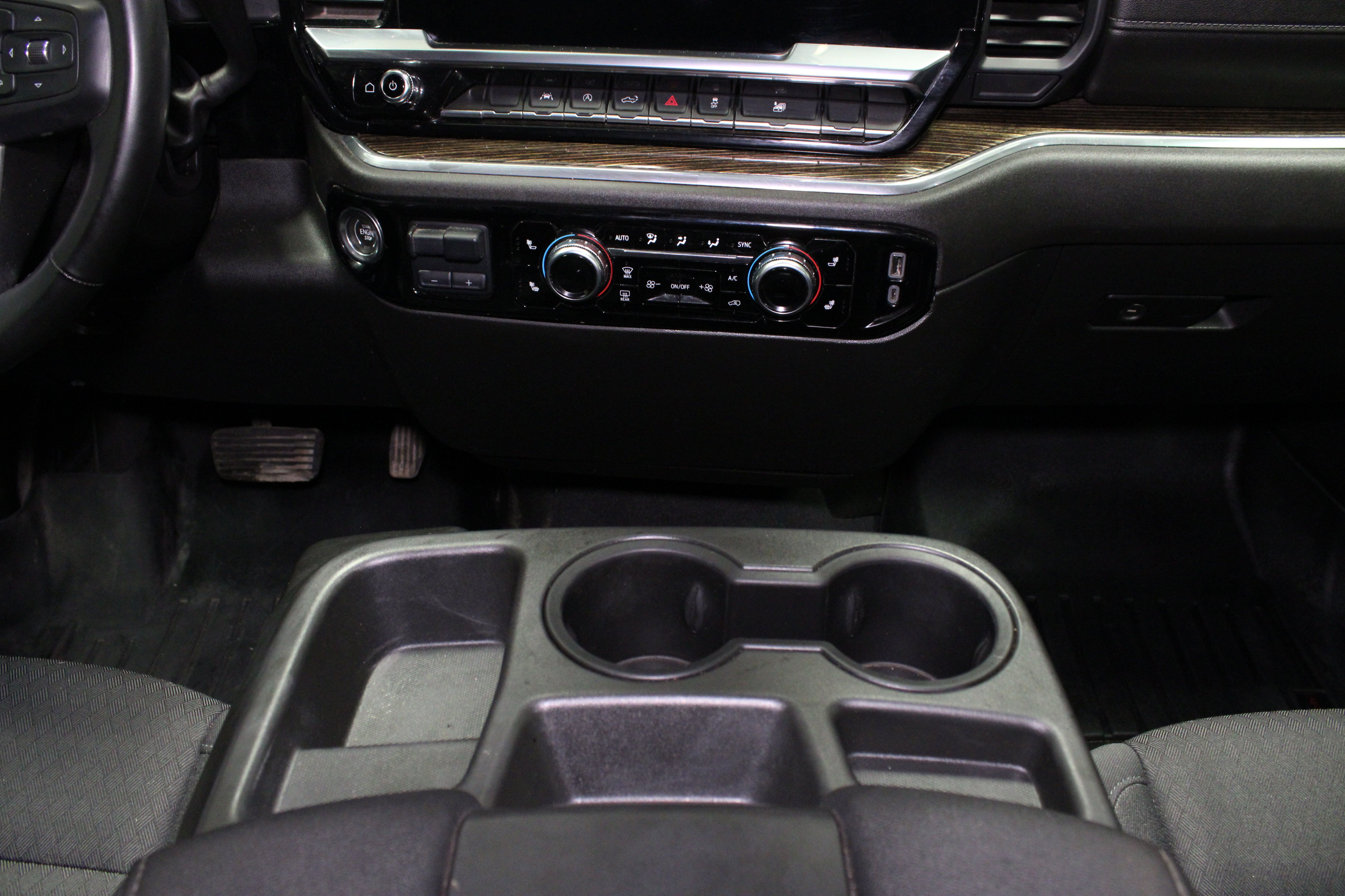 Used 2023 GMC Sierra 1500 SLE w/ Max Trailering Package AWD/4WD image 36