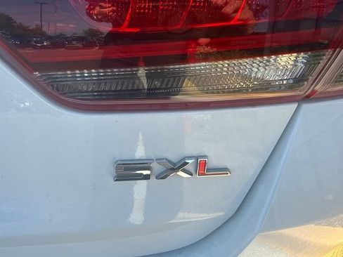 Used 2018 Kia Optima SX w/ Technology Package FWD image 9