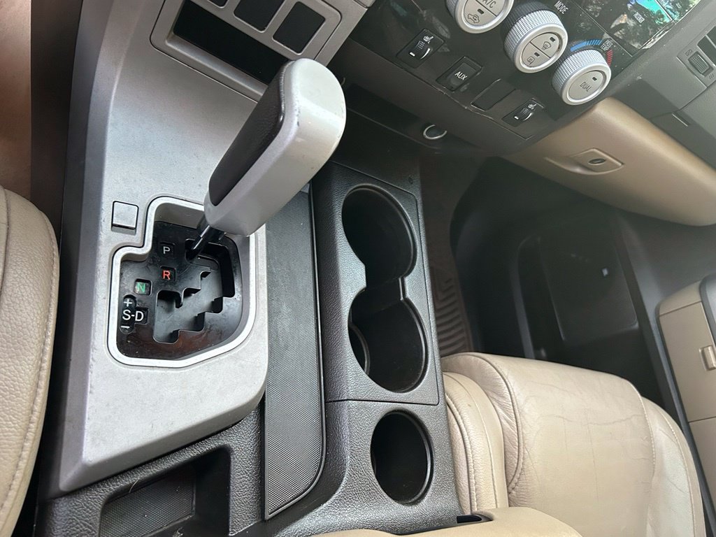 Used 2007 Toyota Tundra Limited w/ TRD Off-Road Pkg AWD/4WD image 18
