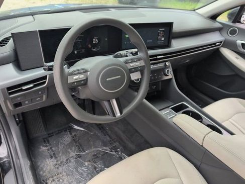 Used 2025 Hyundai Sonata SEL FWD image 15