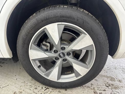 Used 2020 Audi Q5 2.0T Premium w/ Titanium Sport Package AWD/4WD image 30
