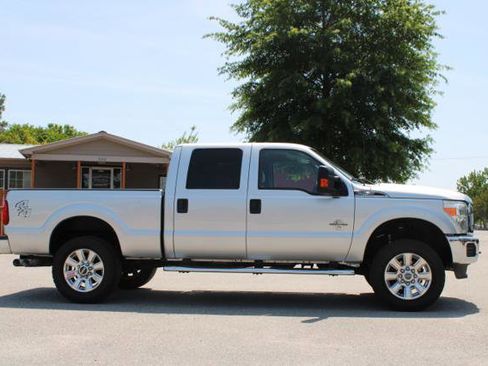 Used 2016 Ford F250 XLT AWD/4WD image 4