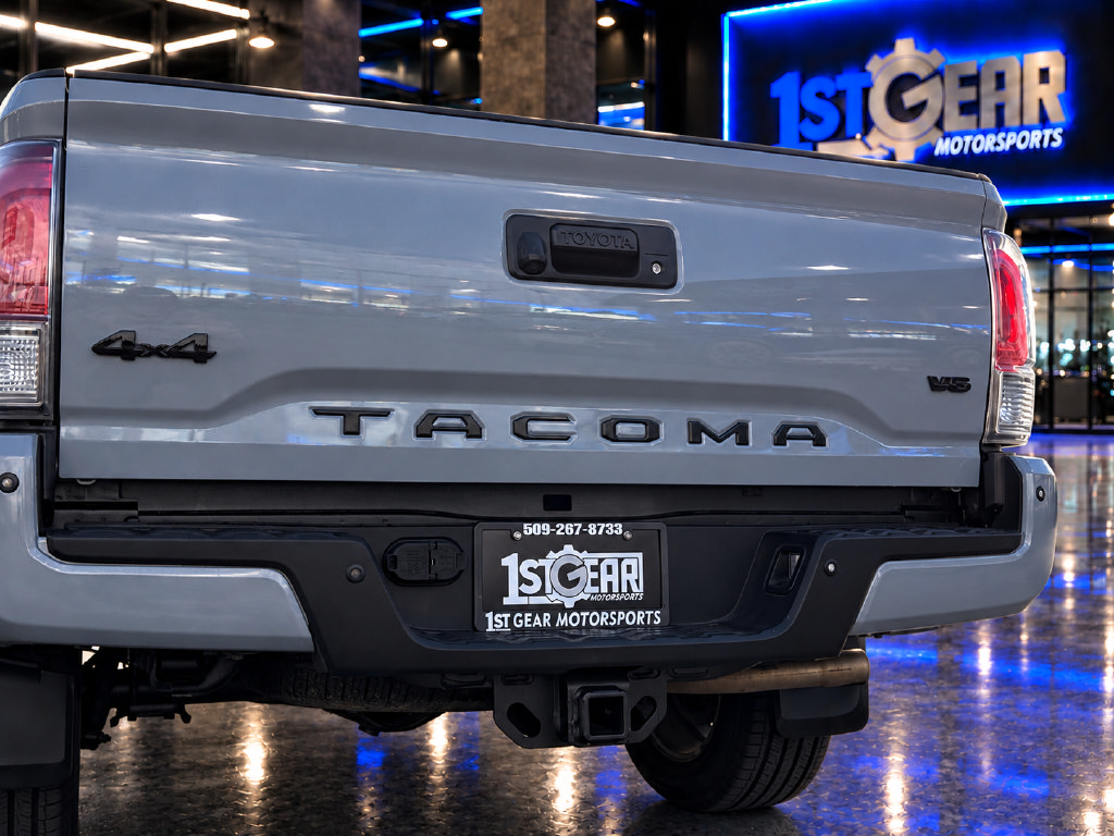 Used 2018 Toyota Tacoma Limited AWD/4WD image 15