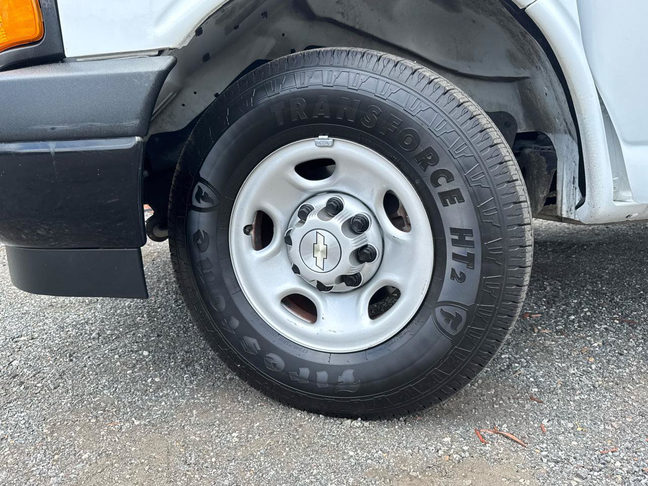 Used 2021 Chevrolet Express 2500 RWD image 24