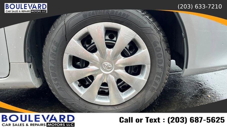 Used 2013 Toyota Corolla L FWD image 26